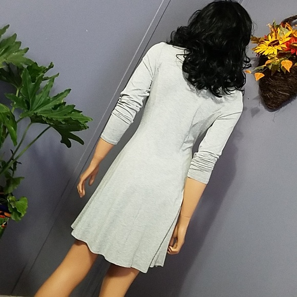 Gorgeous Skater Style Dress - Picture 6 of 8